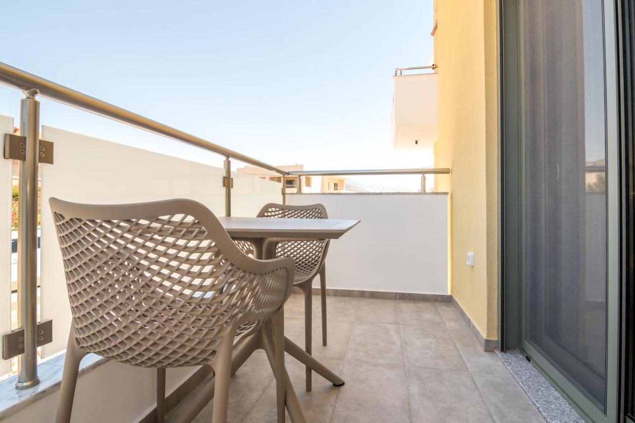 Evriali Comfort Living Palaiochora Exteriör bild