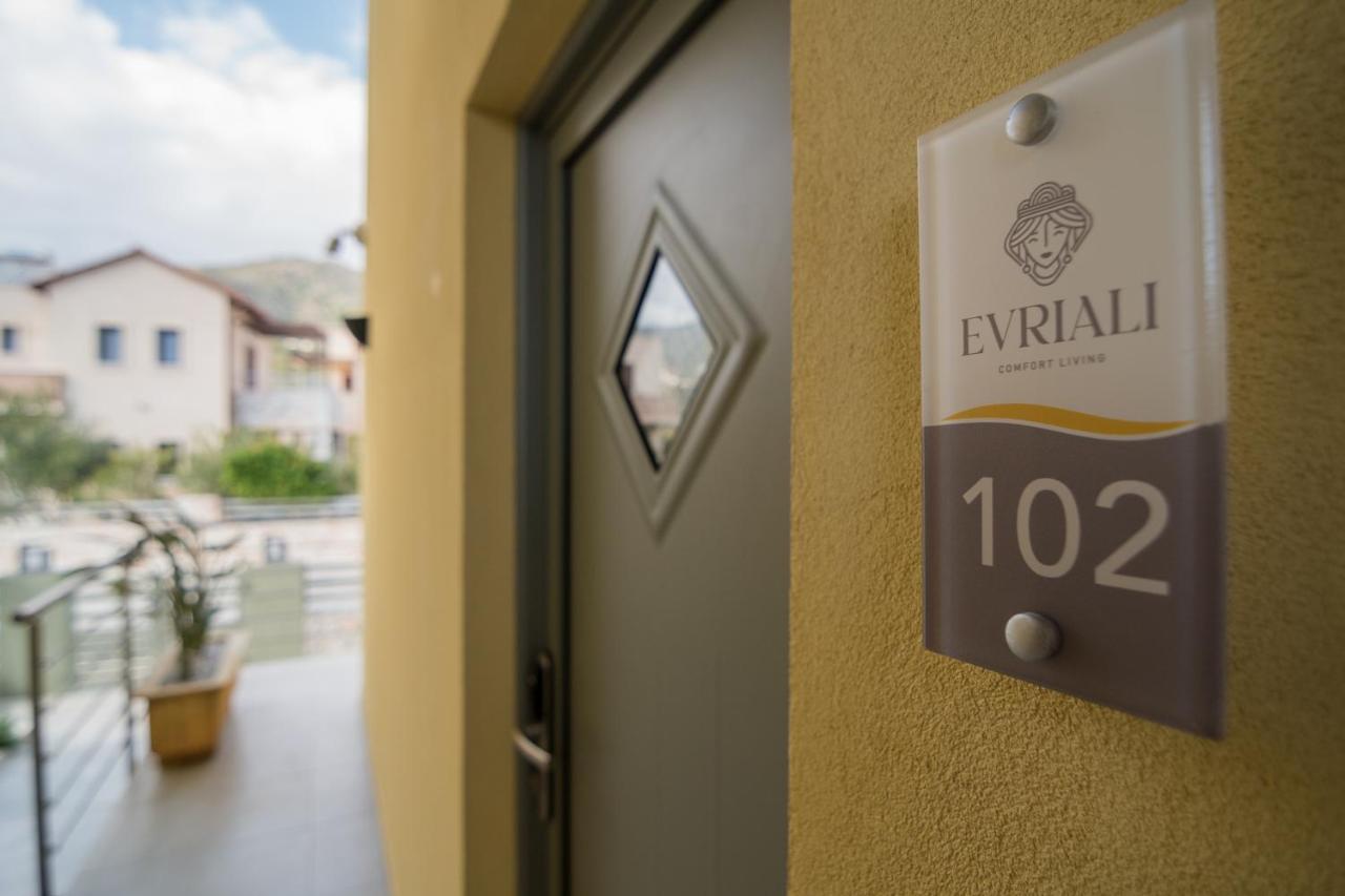 Evriali Comfort Living Palaiochora Exteriör bild