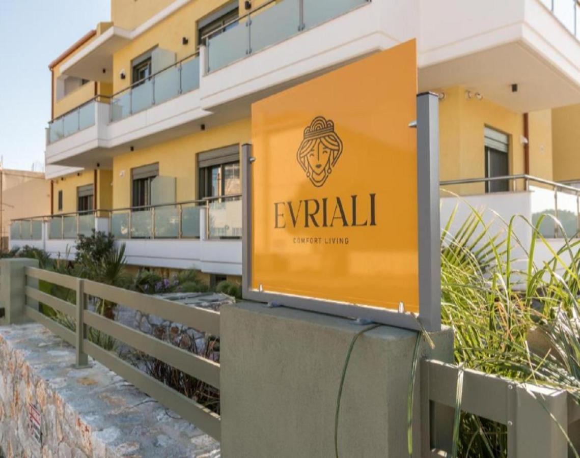 Evriali Comfort Living Palaiochora Exteriör bild